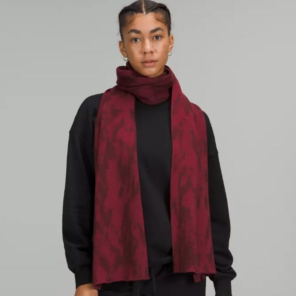Lululemon Oversized Jacquard Scarf Red Wine Camo Cashmere Size OS NWT